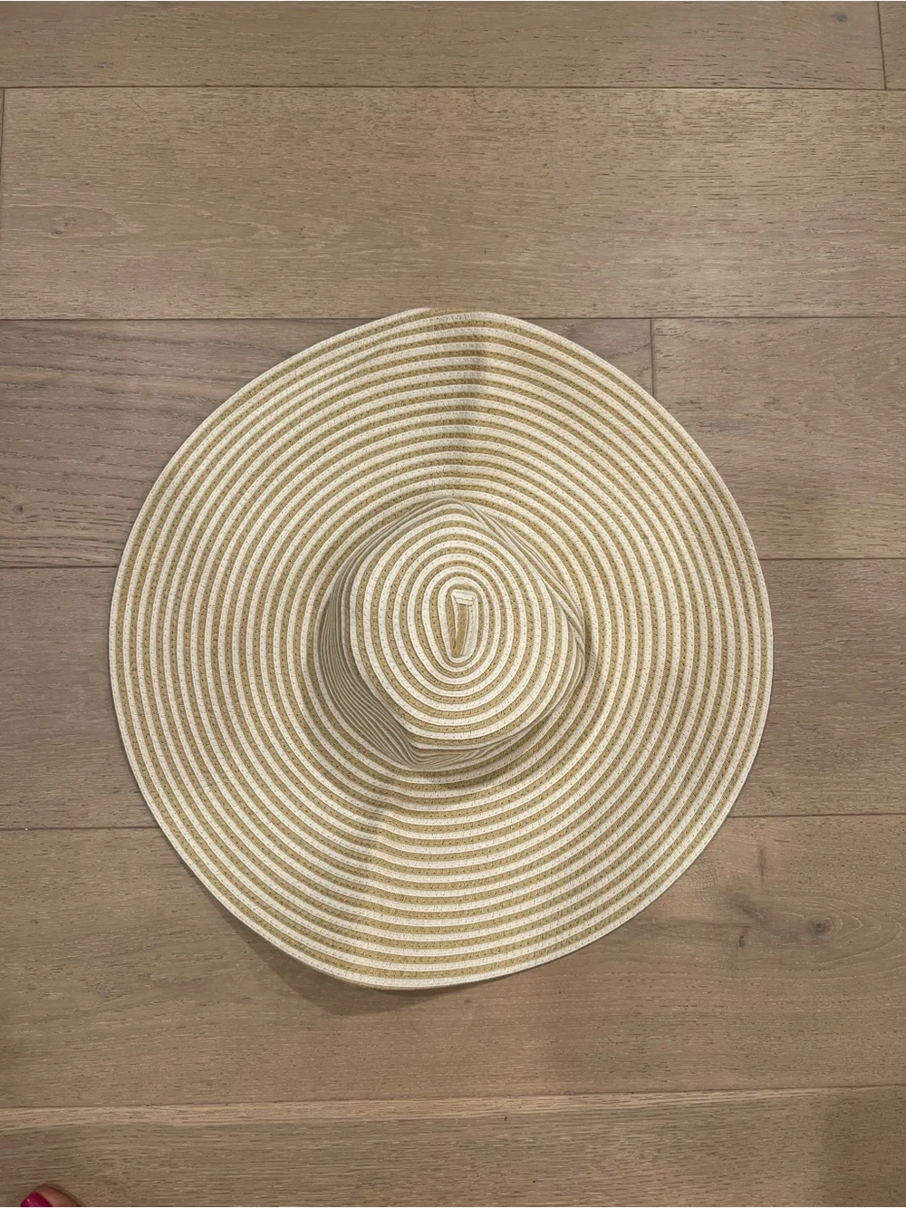 Papillon Blanc Cream and Tan Striped Sun Hat